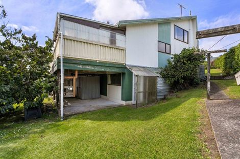 Photo of property in 104 Titiro Place, Onemana, Whangamata, 3691