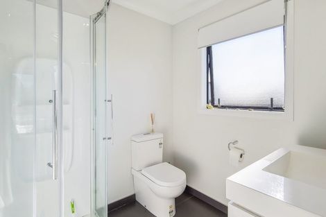 Photo of property in 10 Pohatu Lane, Otaki, 5512