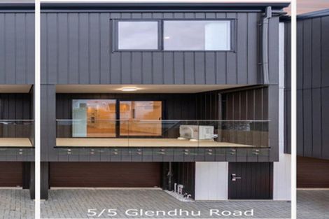 Photo of property in 5 Glendhu Road, Bayview, Auckland, 0629