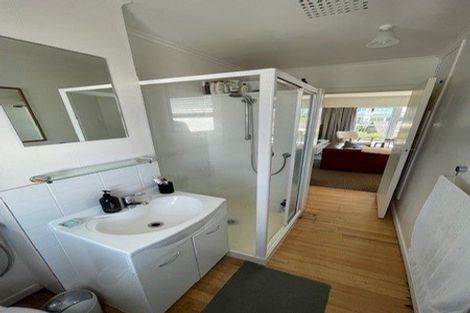 Photo of property in 2/23 Craig Road, Milford, Auckland, 0620