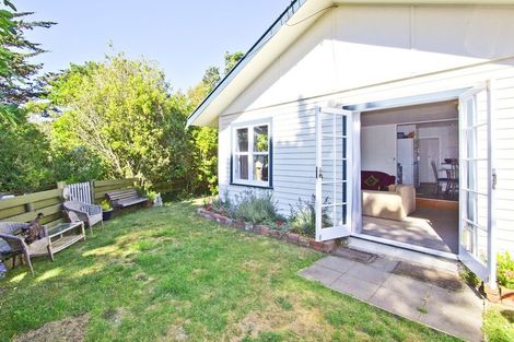 Photo of property in 120 Miromiro Road, Normandale, Lower Hutt, 5010