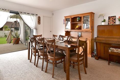 Photo of property in 29 Chic Gardens, Parakai, 0830