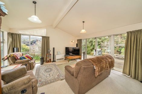 Photo of property in 15 Forest Road, Pinehaven, Upper Hutt, 5019