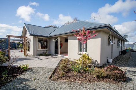 Photo of property in 12 Calder Place, Winton, 9720