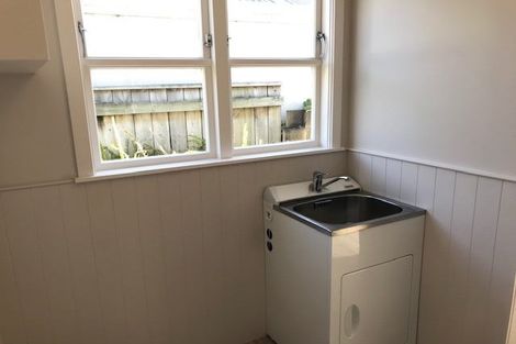 Photo of property in 27 Hautana Square, Woburn, Lower Hutt, 5010