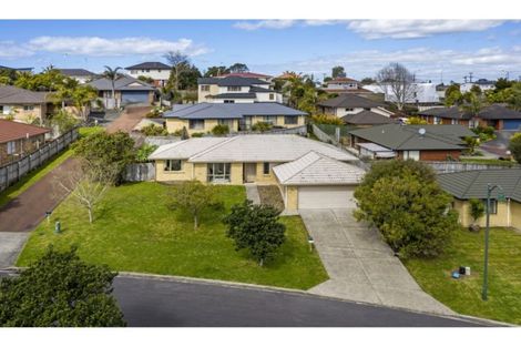 Photo of property in 37 Nimstedt Avenue, Oteha, Auckland, 0632