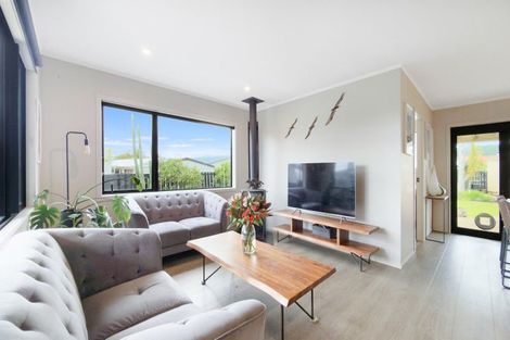 Photo of property in 219 Chartwell Avenue, Whangamata, 3620