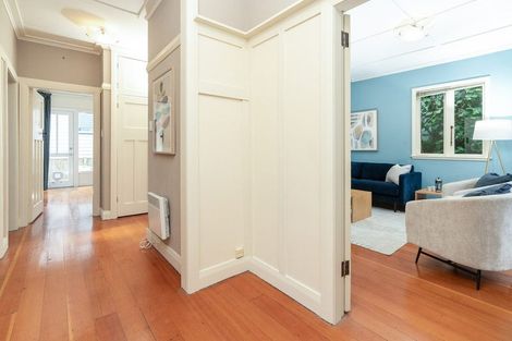 Photo of property in 25 Omar Street, Khandallah, Wellington, 6035