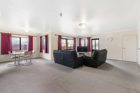 Photo of property in 22 Kittyhawk Place, Melville, Hamilton, 3206