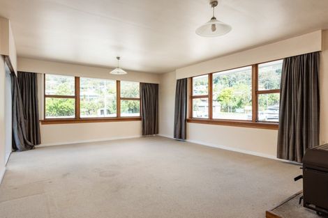 Photo of property in 51 Wairau Road, Picton, 7220
