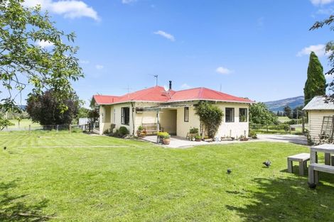 Photo of property in 720 Outram-mosgiel Road, Riverside, Outram, 9073