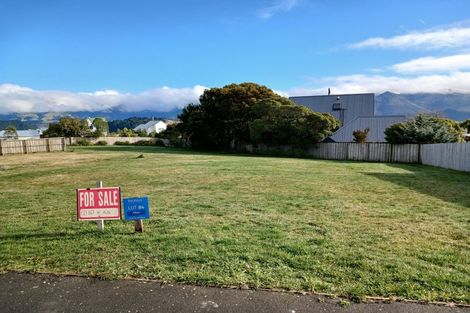 Photo of property in 18 Muriwai Drive, Diamond Harbour, 8971