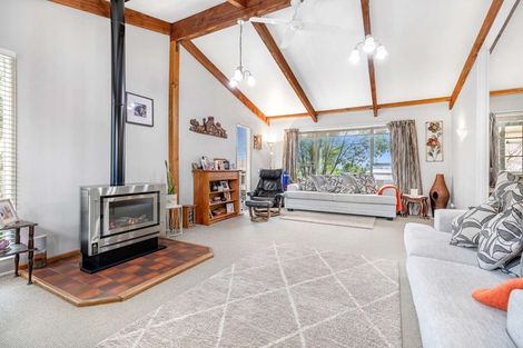 Photo of property in 3 Waitawa Place, Lynmore, Rotorua, 3010