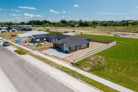 Photo of property in 26 Springwater Drive, Maewa, 4702