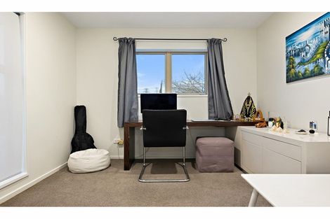 Photo of property in 15 Little Oaks Drive, Yaldhurst, Christchurch, 8042