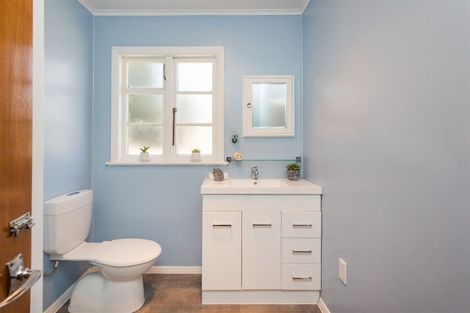 Photo of property in 13 Jenks Street, Foxton, 4814