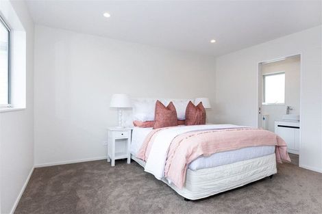 Photo of property in 14a Coniston Avenue, Te Atatu South, Auckland, 0610