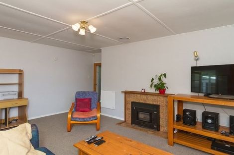 Photo of property in 15 Wilkie Crescent, Naenae, Lower Hutt, 5011