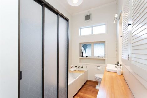 Photo of property in 12 Stratford Street, Merivale, Christchurch, 8014