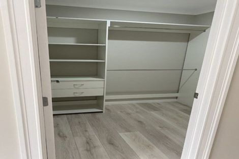 Photo of property in 39b Valley Road, Glenfield, Auckland, 0629