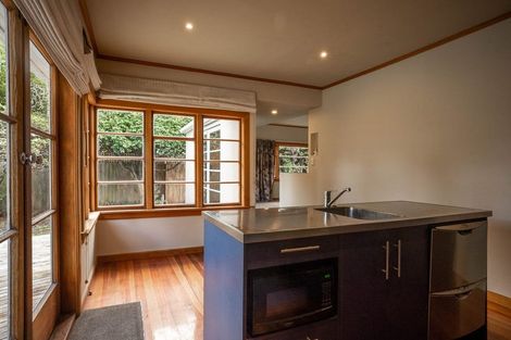 Photo of property in 284 Riverlaw Terrace, Saint Martins, Christchurch, 8022