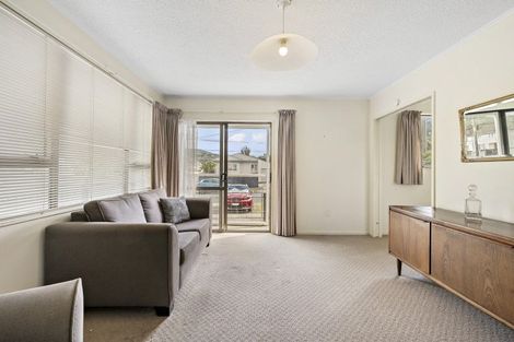 Photo of property in 2 Waldie Grove, Avalon, Lower Hutt, 5011
