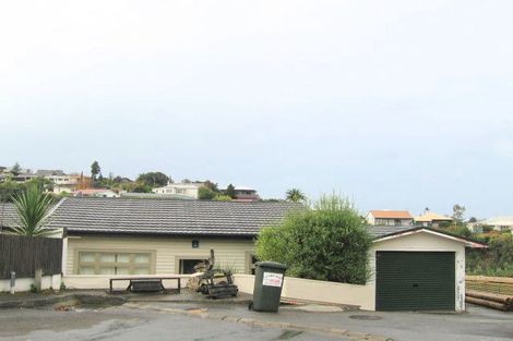 Photo of property in 32 Enfield Road, Hospital Hill, Napier, 4110