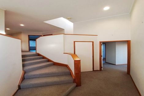 Photo of property in 18 Sharples Place, Somerville, Auckland, 2014