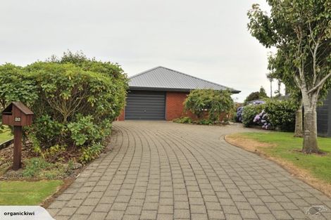 Photo of property in 32 Crossleigh Crescent, Balclutha, 9230