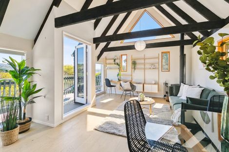 Photo of property in 4/8 Elphinstone Avenue, Strathmore Park, Wellington, 6022