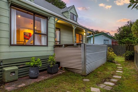 Photo of property in 5 Bobstay Lane, Whitby, Porirua, 5024