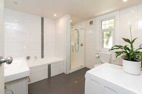 Photo of property in 15 Sunglow Avenue, Melrose, Wellington, 6023