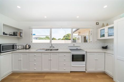 Photo of property in 14 Lincoln Terrace, Hokowhitu, Palmerston North, 4410