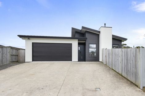 Photo of property in 11 Coutts Way, Fitzherbert, Palmerston North, 4410