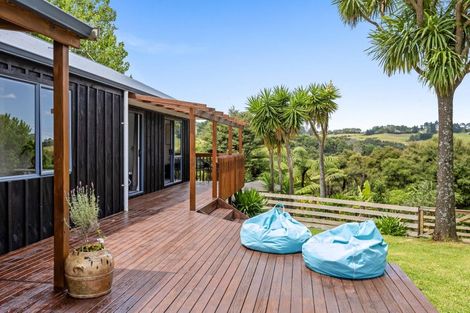 Photo of property in 105 Oyster Point Road, Kaukapakapa, Warkworth, 0984