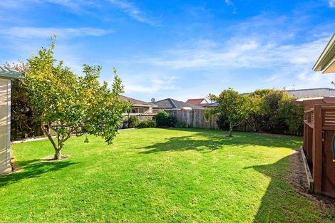 Photo of property in 19 Pirika Place, Papamoa Beach, Papamoa, 3118