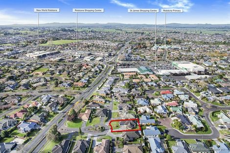 Photo of property in 12 Farnham Close, Rototuna North, Hamilton, 3210