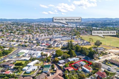 Photo of property in 1/159 Te Atatu Road, Te Atatu South, Auckland, 0610