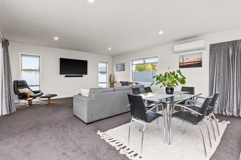 Photo of property in 1 Benmore Place, Poraiti, Napier, 4112