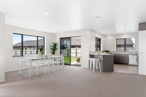 Photo of property in 12 Breton Drive, Waipu, 0510