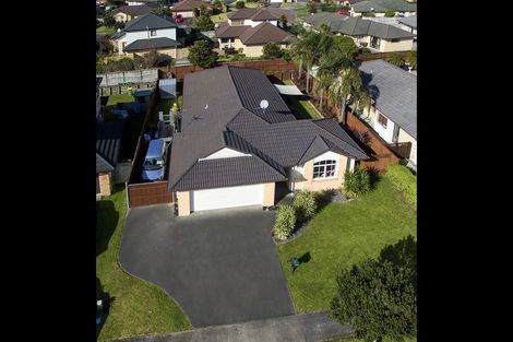 Photo of property in 30 Croftview Road, Wattle Downs, Auckland, 2103