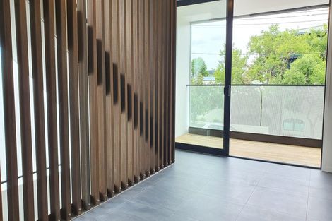 Photo of property in 3/2a Walsall Street, Avondale, Auckland, 1026