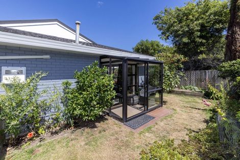 Photo of property in 2 Kanawa Street, Waikanae, 5036