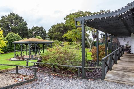 Photo of property in 74 Charles Street, Carterton, 5713