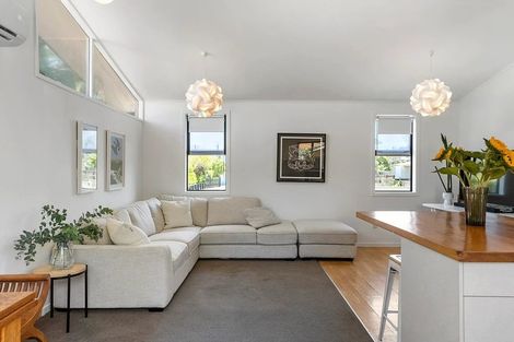 Photo of property in 10 Inver Street, Glen Eden, Auckland, 0602