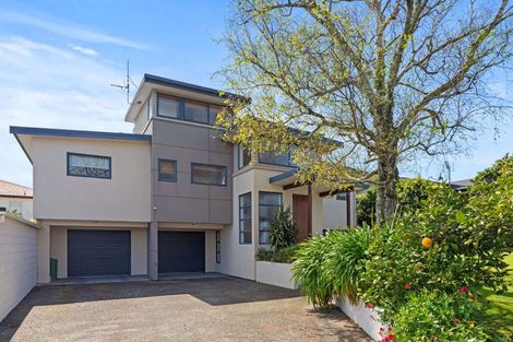 Photo of property in 18 Andrew Place, Otumoetai, Tauranga, 3110