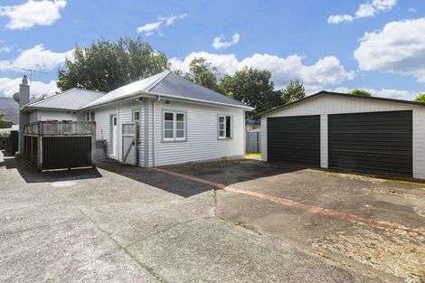 Photo of property in 96 Heretaunga Square, Silverstream, Upper Hutt, 5019