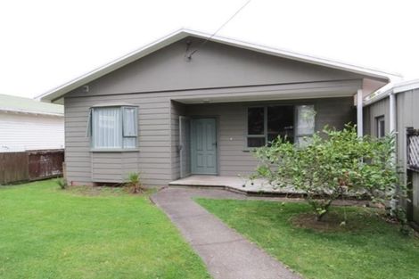 Photo of property in 15 Richmond Street, Fitzroy, New Plymouth, 4312
