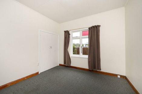 Photo of property in 17 Haydon Street, Roslyn, Palmerston North, 4414