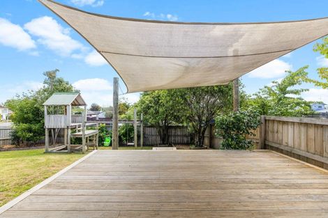 Photo of property in 24 Richmond Avenue, Richmond Heights, Taupo, 3330